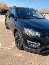 كومباس ٢٠٢٠ • ٢٤٠٠ ٤ سلندر • ٧٩ الف مايل