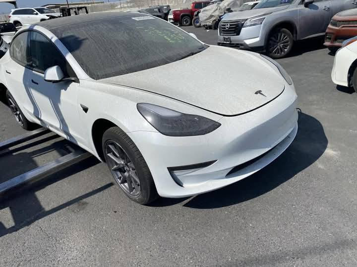 السلام عليكم
تسلا مودل 3  

موديل 2023 

ماشية 71 الف

تك ماطور

اون لاين اخر تحديث وتربط تلفون وتطبيق تسلا شغال 

حادث بسيط خلفي جنطة فقط بدون ايرباك مبدل جنطة 

ورشيتهة فقط

السعر 175 مجال قليل

عنواني اعظمية

للاستفسار الاتصال ***********

وهذا الحادث كامل لليحب يشوفة
