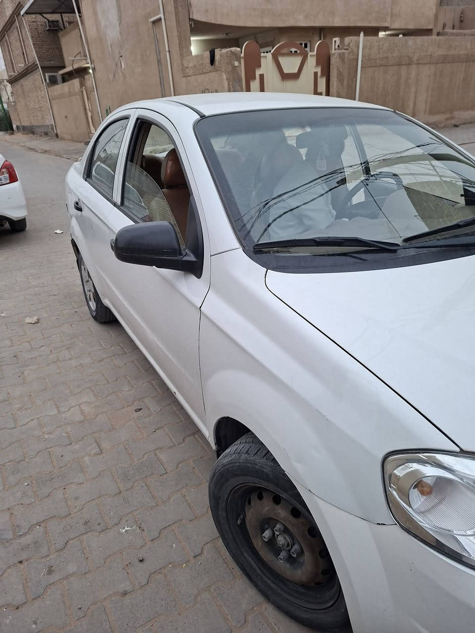 السلام عليكم افيو مديل ١٦ بيه جاملغ وره دحجه وبل باب كارت ومصلح باب وحده رقم نجف بنجف مكانه  سعر 88رقم ***********
