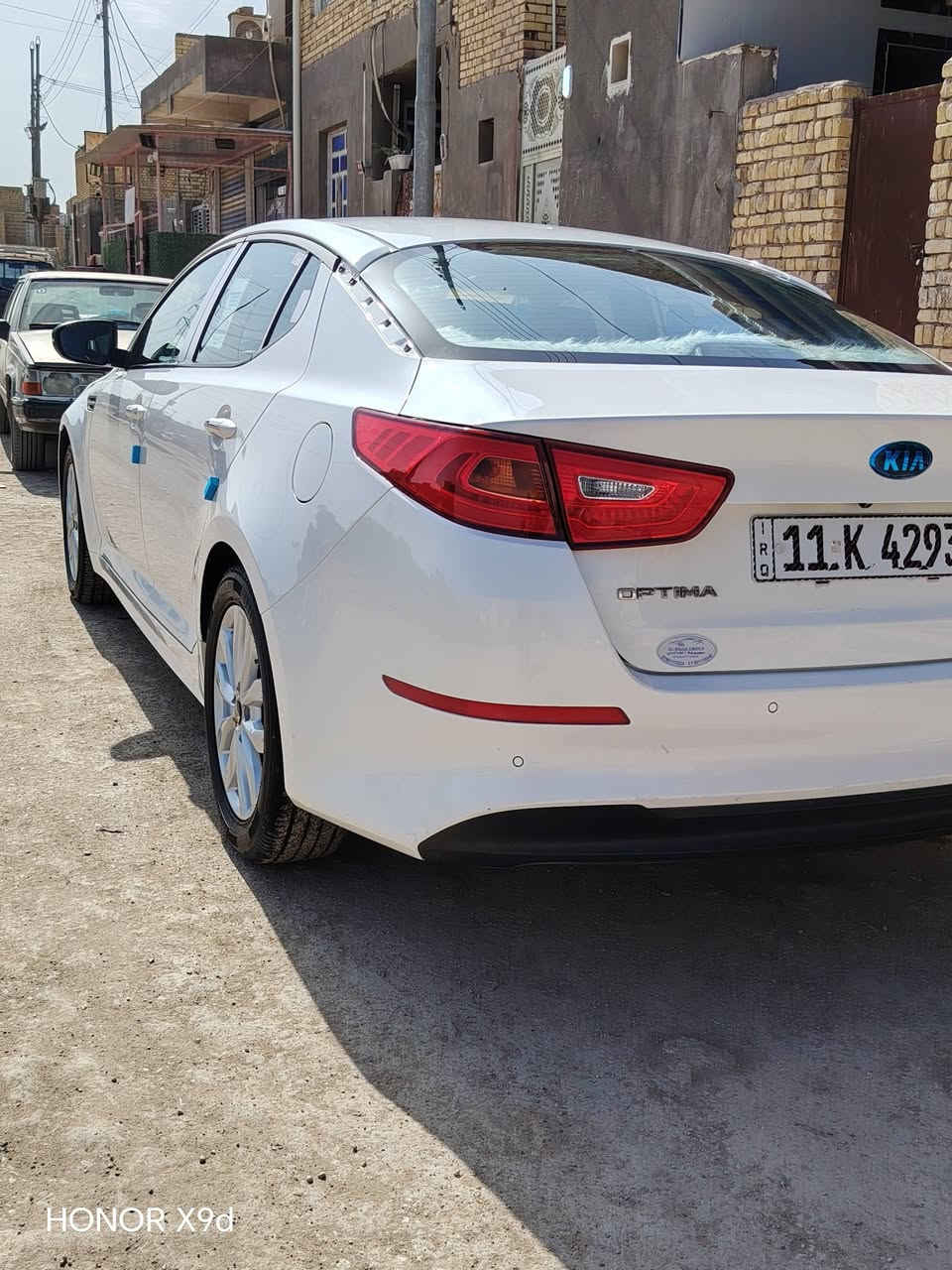 سلام عليكم سياره وبتيما للبيع موديل 15 خليجي كفاله عامه سياره جاهزه اي نقص ما بيها  تخم تاير حداديه تبريد سياره نص فول محرك 2000 دوش لايت زنون عالي ناصي حساس امامي خلفي رادارات شاشه سياره جاهزه رقم بغداد انكليزي  سنويه جديده سنه 2031 سياره بس للبيع مكان الناصريه المركز السعر 165 وبيها مجال قليل  رقم التليفون للاستفسار ***********
