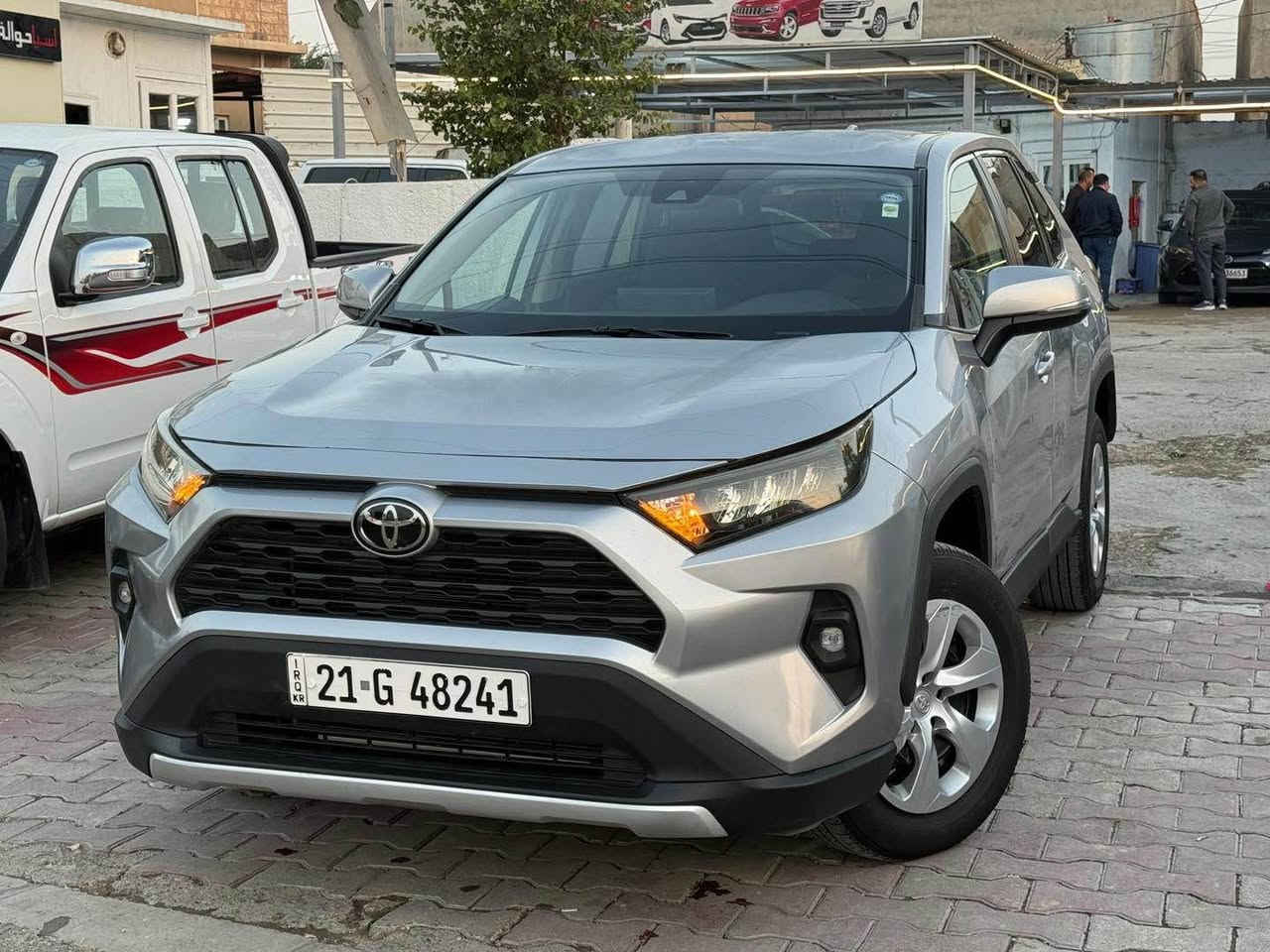 نوع السياره  تويوتا RAV4
موديل 2023
55mil ماشيه 
ضرر شبر من بونيد 
باب السايق صبغ امريكا
السونر مرفق 
مواصفات LE 
AWD فورويل
السعر 218$ بي مجال
العنوان ديالى خانقين / معرض خانقين للسيارات 
للاستفسار *********** خناقين, ديالى

