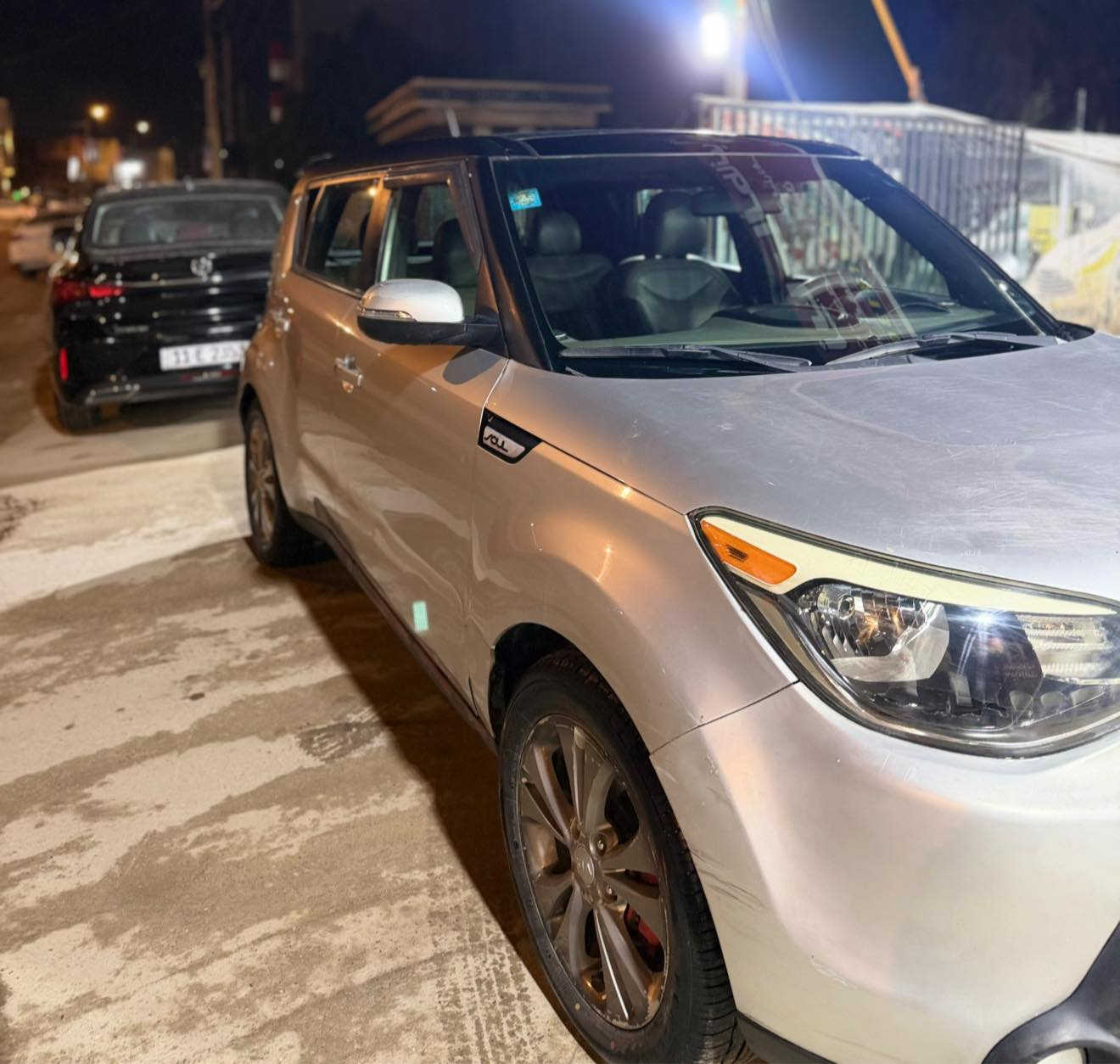 السلام عليكم صول 2014 
فول مواصفات 
بصمة ، بانوراما ، كشنات تدفئة تبريد 

السيارة بيها جاملغ السايق الأمامي والخلفي 
بدون حادث رقم بغداد أنكليزي بأسمي
 
السعر 120 وبيها مجال 
للاستفسار ***********
