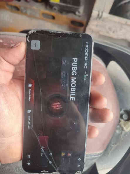 ريد ماجيك 6 برو 256 رام 16 شاشه 165 فريم بيه فطور بلضهر والشاشه بس مماثر ابد بلعب كلشي شغال فان وشفتات وفول سلاسة بدون ملحقات سعره 250 بيع فقط مكاني بغداد حرية *********** بغداد
