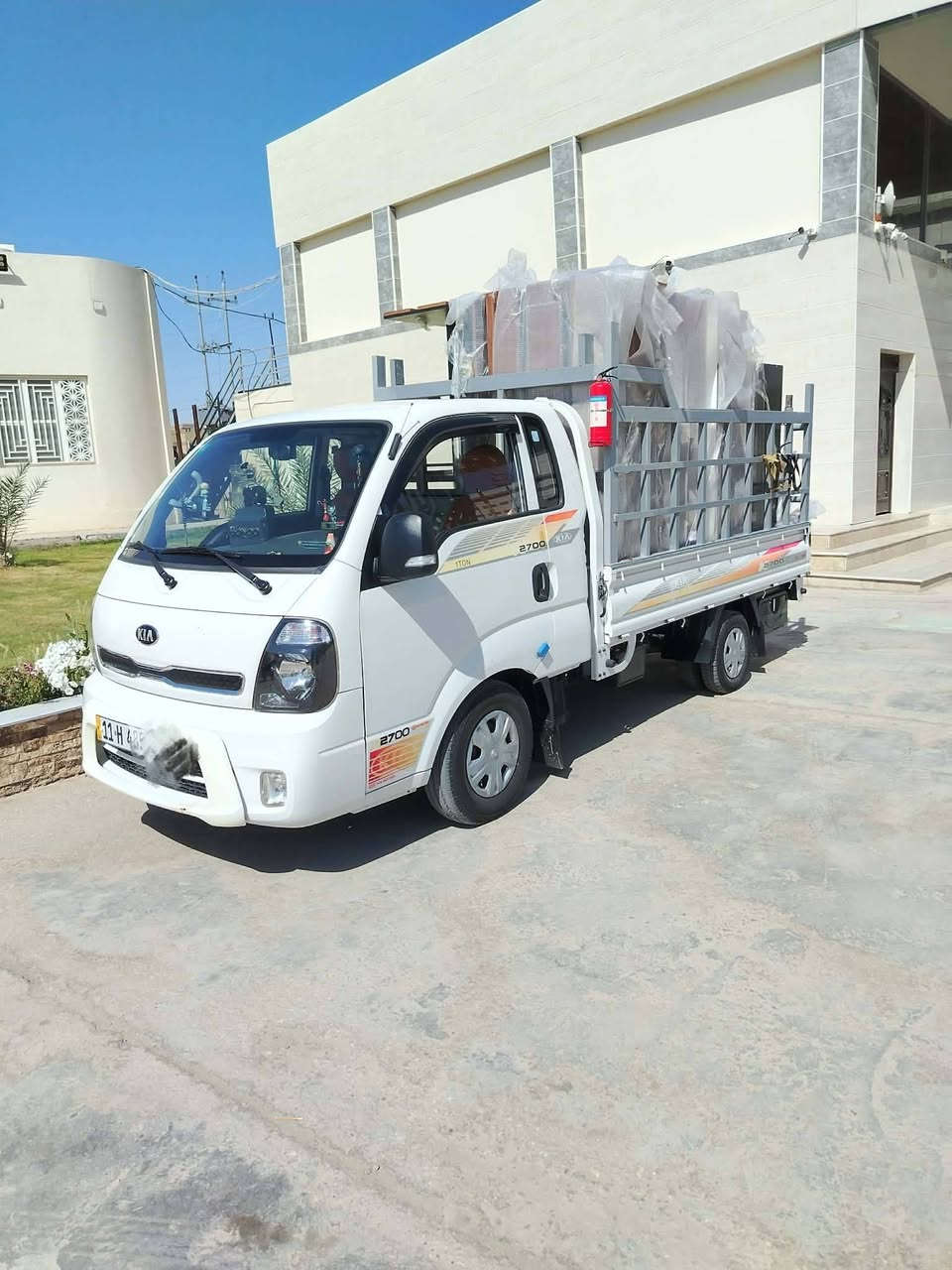 سلام عليكم كيه لبيع مديل 19 سياره على وضع شركه بعده خت زيرو مكفولة كفاله عامه سياره حلوه من 2019 ما شادله محجر هذا ول محجر ينشد عليه صار له شهر من شديته رقم بغداد دولي بسمي سياره تنباع بدون محجر مكان بغداد تقاطع درويش حي اعلام *********** ***********
