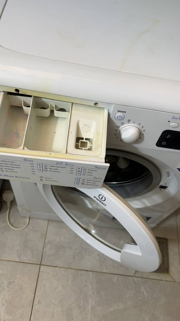 جل شۆری تۆماتیک
۹ کیلۆی indesty ئەڵمانیە
 هیچ کێشەی نیە بەس لە کاتی وشککردنەوە دەنگی بەرزە کە زۆری جل تیابێت 

125 هەزار و معامەلە

سلێمانی ، زەرگەتەی تازە💐


**إذا كنت صاحب هذا الإعلان وتريد حذفه لأي سبب، رجاءا أرسل رسالة إلى الدعم الفني**