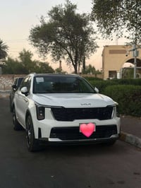 اخوتي سورنتو موديل 2025 ماشيه 19500 قابله للزياده  بيها  رصعه بالباب ف...