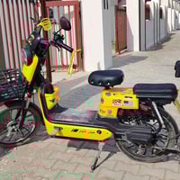 دراجة شحن جديدة 5 بطاريات للمراوس بدراجة بانزين سد بسد او انطي فرق بسي...