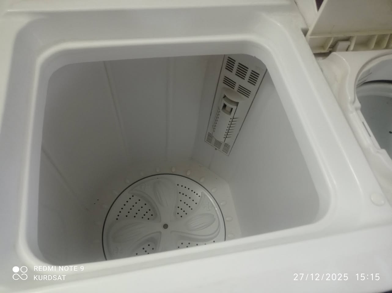 غسالة ملابس للبيع نوع جنرال كولد بسعر 60 ألف وبحجم 9.2كيلو
للجادين***********
