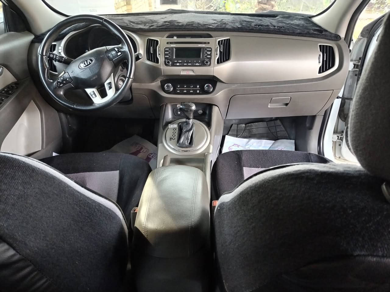 السلام عليكم.
سبورتج ٢٠١٦ خليجي محرك ٢٠٠٠ مفتوح لا تبخير ولا تنقيص كفاله عامه فقط بارد بين البابين جهة العبري موضح بالسونار سياره خير من الله وبالعافية على ياخذه وبيه مواصفات معروفه *********** السعر ١٥٨ وبيه مجال قليل مكان السيارة بابل
