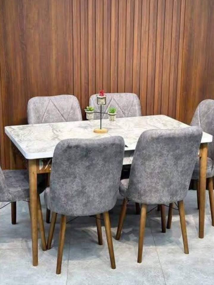 ***********
قيم واخذ 
ميز طعام تركي ٦ كراسي 
جديد مصارلي هواي من مشتريته بس راح انتقل لبيت لشقه اصغر
عنوان بغداد العطيفية 
(( شراي يراسلني واتساب ))
