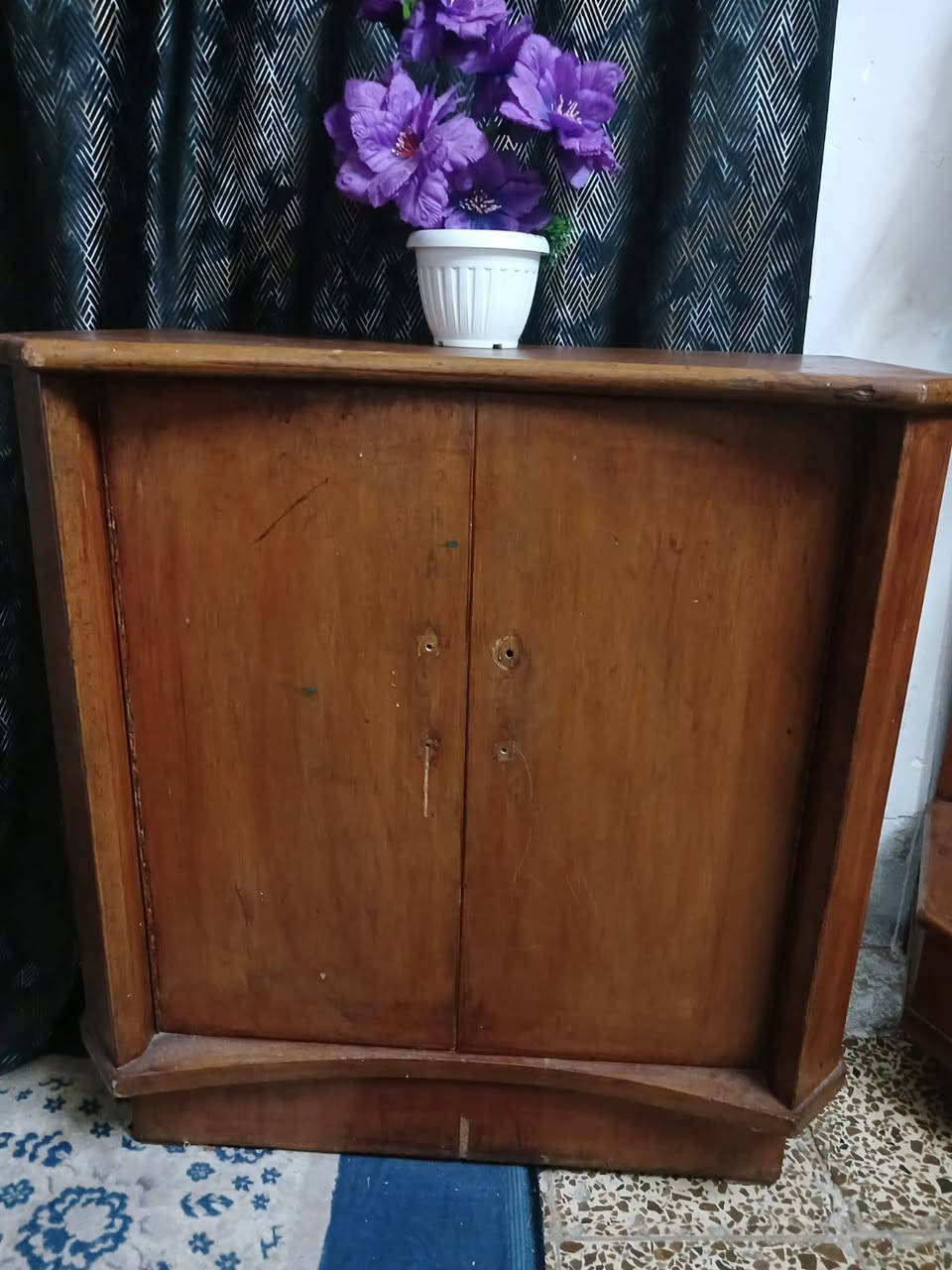 يا الله غرفه نوم صاج كامله سعره 600الف وبيهه مجال العنوان الطيفيه المزرعه ***********
