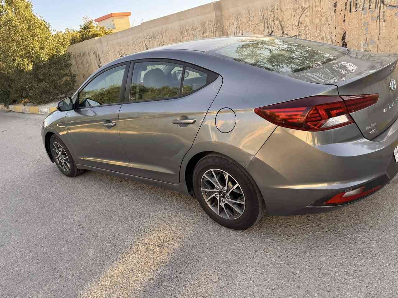 سلام عليكم 
النترا وارد امريكي 2019حادث امريكا جاملغ وبنيد وهنا بلعراق جاملغ نصبغ 
محرك 2000دوش كير ايتي المرغوب 
السعر ١٢٥وبيه مجال بصيط 
مكان كربلاء حي العامل 
***********
