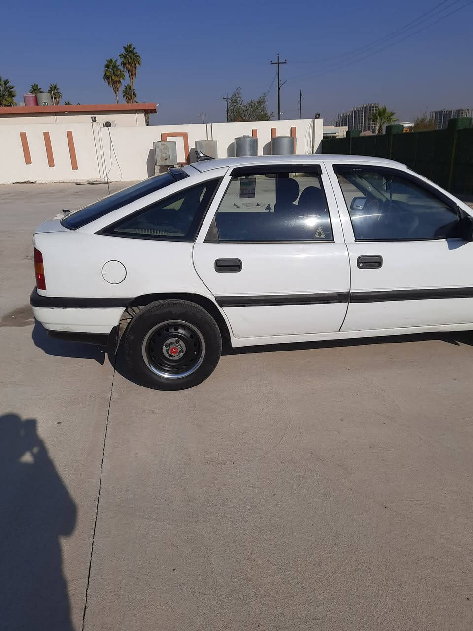 السلام عليكم فكتره للبيع اوتوماتيك موديل 92 رقم انكليزي نينوى بسمي السعر 45 وبيها مجال  
*********** 
***********
