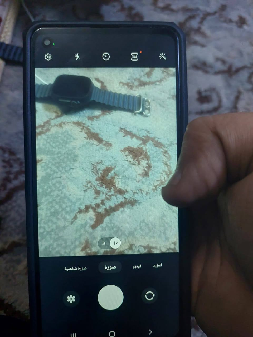 سامسونك A21S جهاز نضيف مداخل تصليح مابي بس الكزازه مال كامره الخلفيه وشغاله مابيه شي واكف السعر 75
***********
