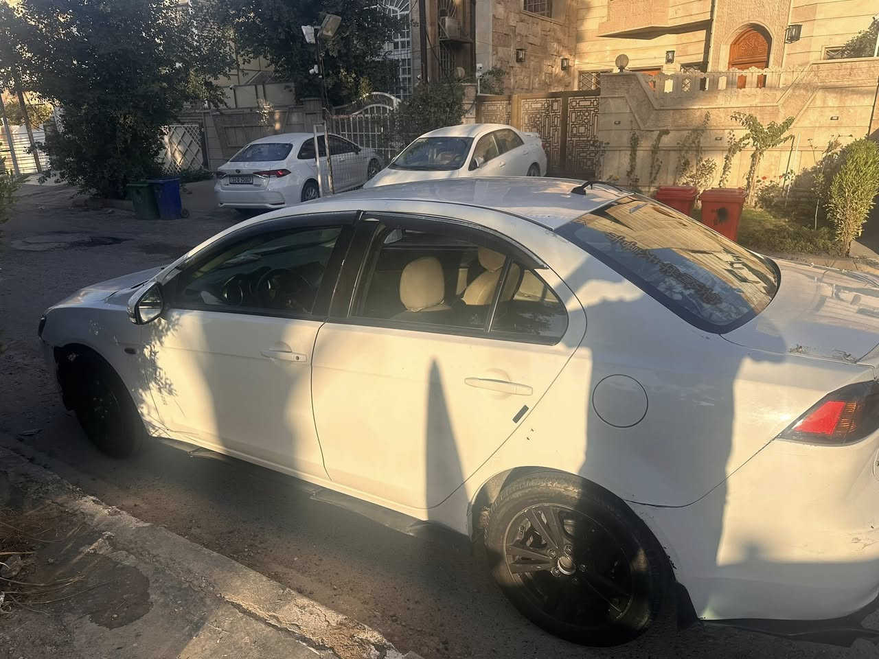 لانسر قرش 2015 رقم بغداد باسمي تحويل ثاني يوم السعر 72 
وبيها مجال رقم : ***********
واتساب: ***********
