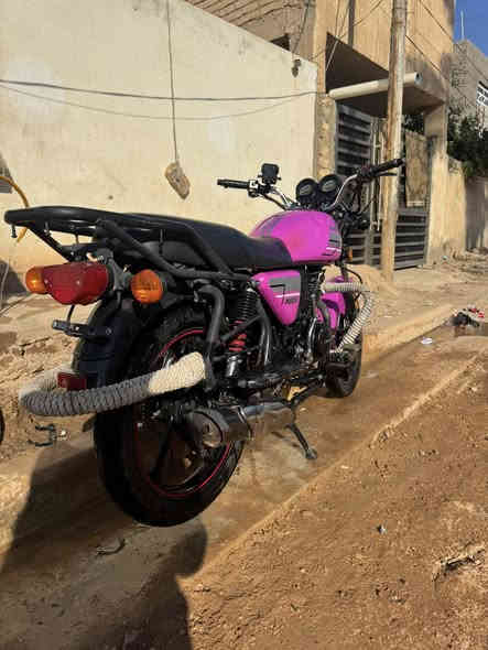 سلام عليكم دايوان ٢٢ مكينه ١٥٠ أوراق سكنر دراجه ما مفتوحه مكاني حله شارع ٨٠ سعر بواحد ٢٠٠ وبيه مجال للشراي رقمي ***********
