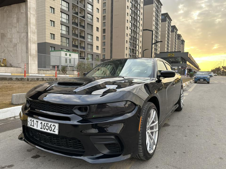 بسم الله الرحمن الرحيم
دوج جارجر 2018 بيها صبغ 4 قطع ماشيه 100 مايل
محرك جيد جدا
كير جيدا جدا
صدرً جديد اليوم بدلته 
تخم تايرً جديد اليوم بدلتهن
رقم بغداد تحويل ثاني يوم  
العنوان بغداد حي جهاد
19500$
***********
