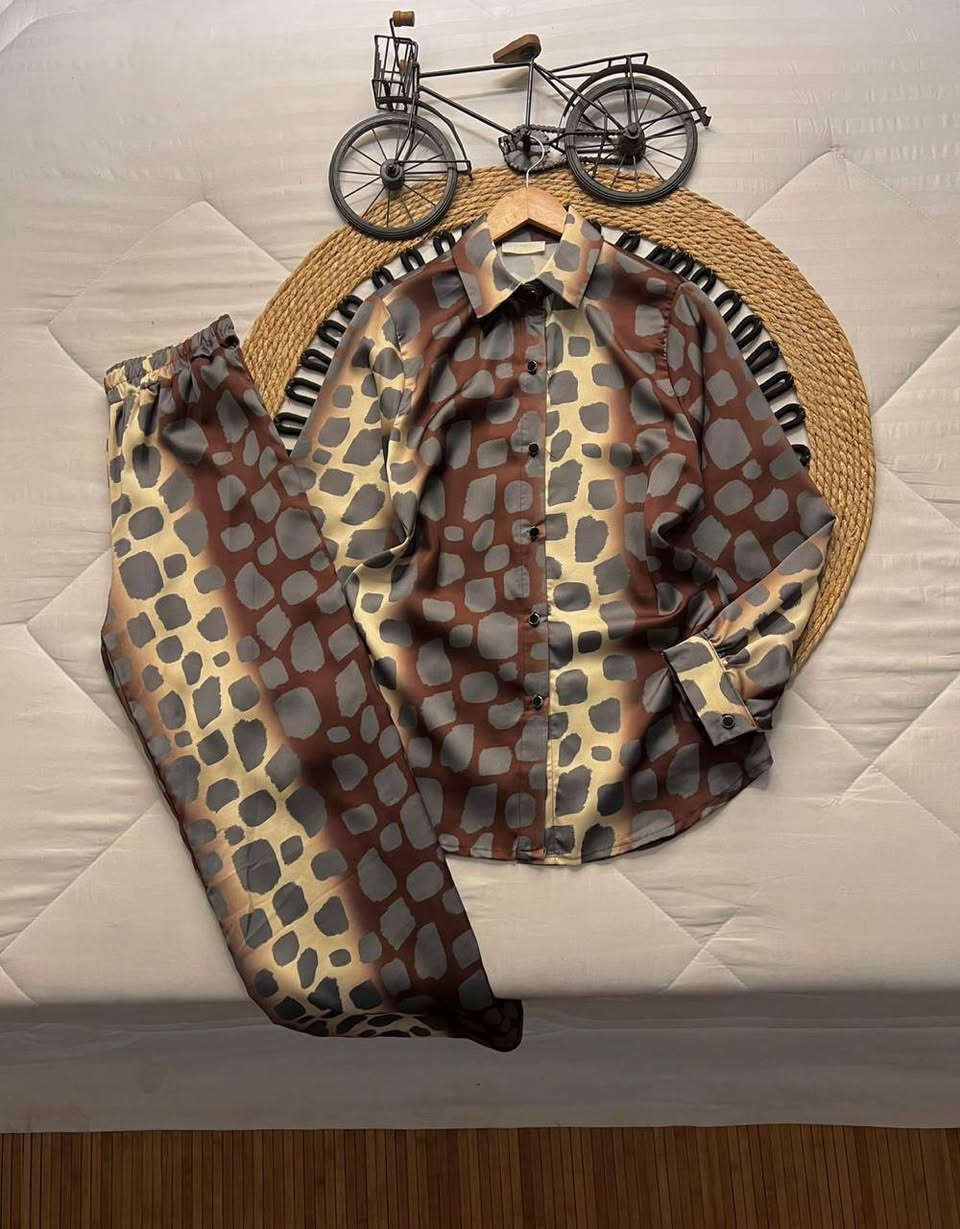 سوت  قطعتين  كولتي  عالي✨

القياسات 38 40 42 44 46 48 ✨

السعر 18


**إذا كنت صاحب هذا الإعلان وتريد حذفه لأي سبب، رجاءا أرسل رسالة إلى الدعم الفني**