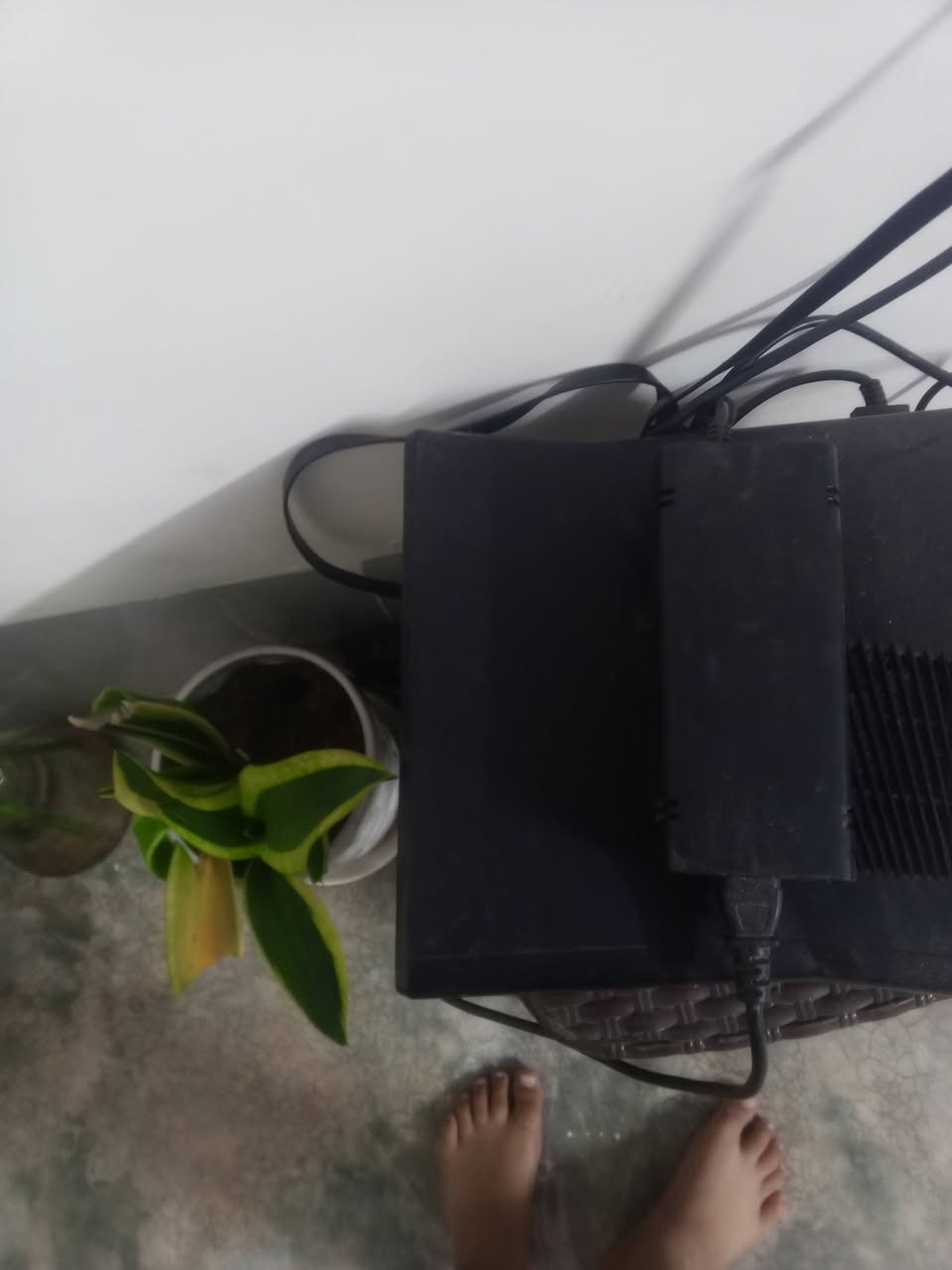 السلام عليكم اكس بوكس 360 كل شي ما بيه اي عيب ما ابي شغال  275 لعبه ويا يده السعر 100 بمجال كركوك***********
