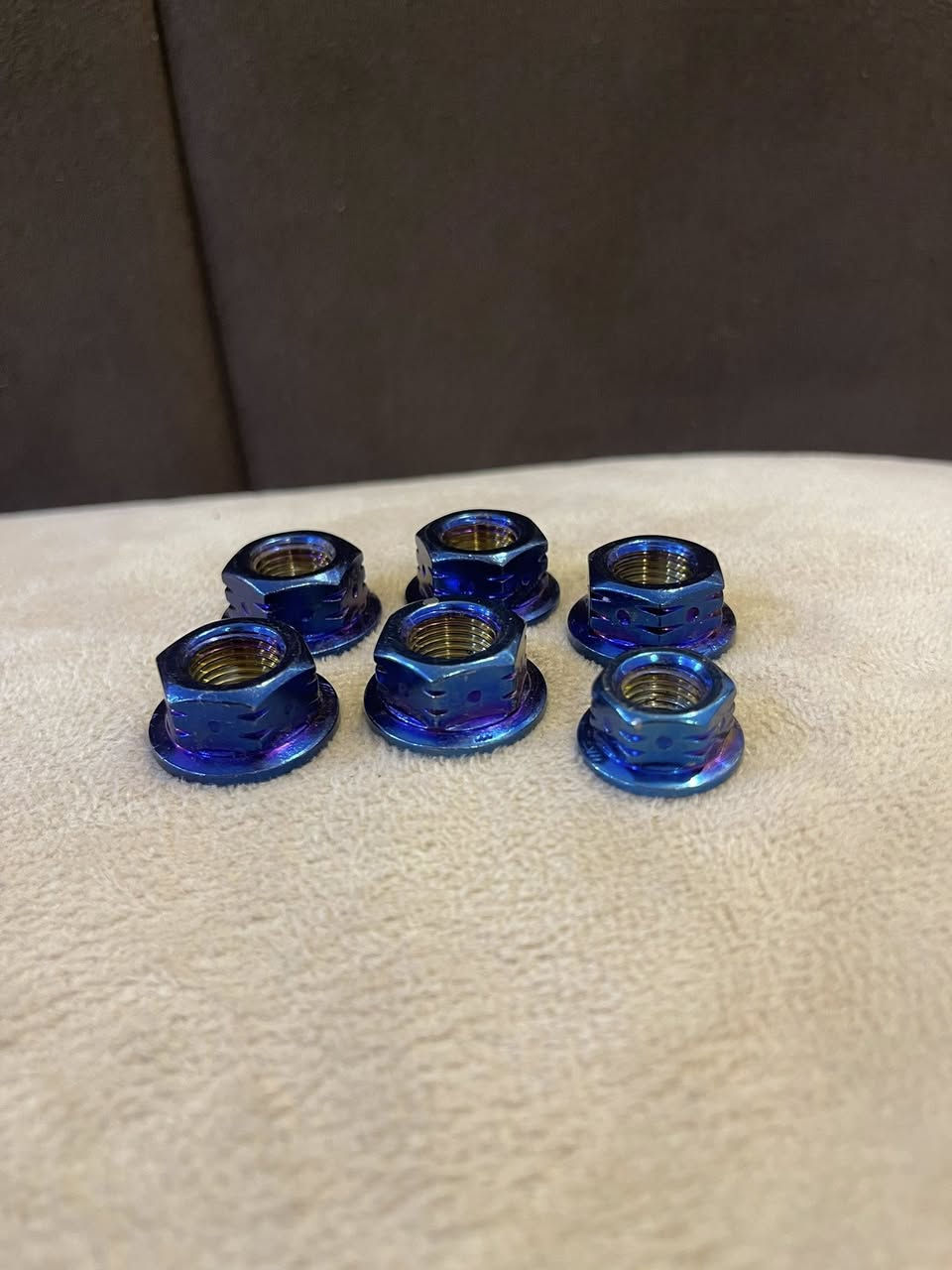 السلام عليكم براغي رياضي
براغي قبغ كلجات،براغي كلجات
جميع الاحجام متوفرة 
يوجد توصيل
***********
