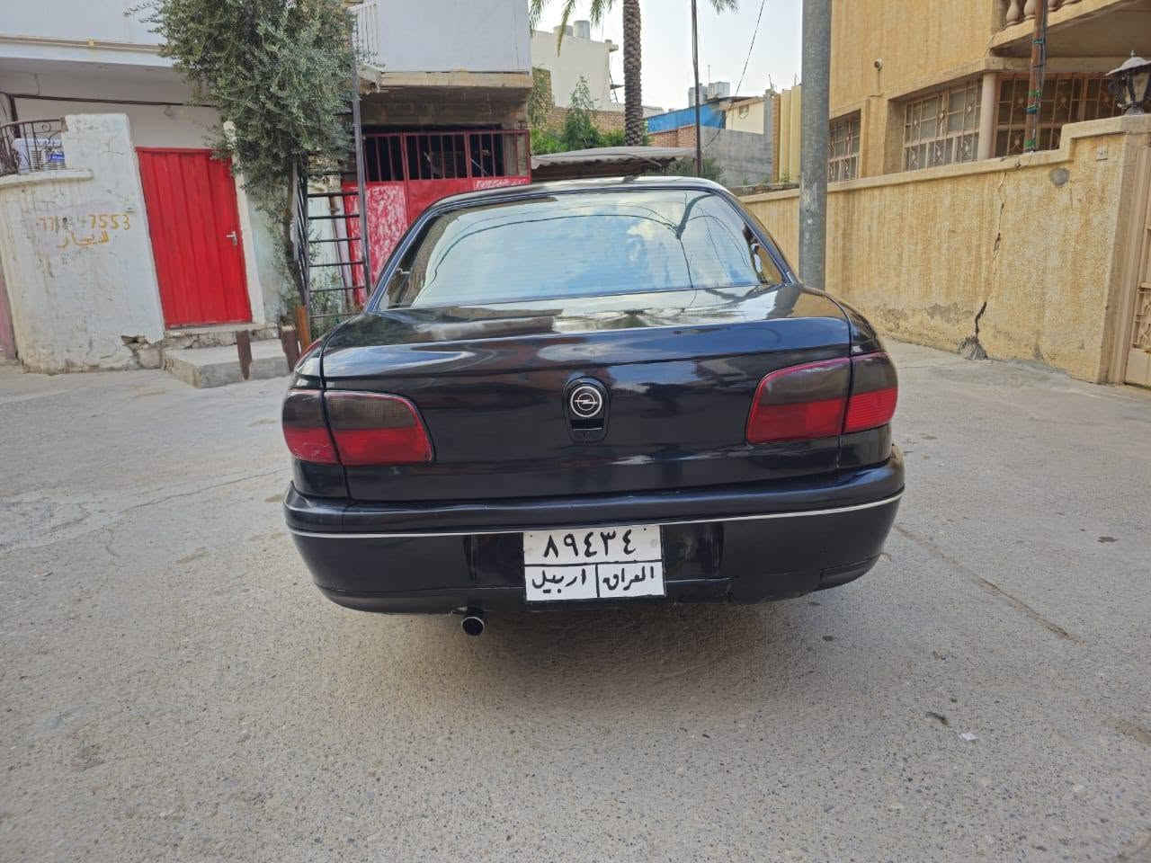 السلام عليكم
للمراوس فقط اب بيكم 
اوبل بزون موديل 94 كير ومحرك ونجي سنويه ساقطه محرك وكير مابي اي عيب فقط المكينه بيهه خيط تبخير  ومينقص ابد وتبريد كامل شغال و السياره كعدتهه مرتبه وشرط التحويل
للاتصال ***********

