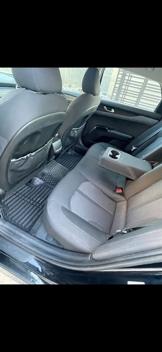 السلام عليكم
للبيع kia k5 
موديل 2023
محرك 1600 تيربو 
رقم اربيل سنويه باسمي 
لون اسود 
شاشه 
كشنات كهرباء
لايتات زنون LED
فول تحكمات ستيرن
رادار جانبي
رادار امامي 
تحديد مسار 
اوتو هولد 
4وضعيات قياده 
هندبريك دكمه 
تبريد منفصل 
ماشيه 50 الف سياره جديده جدا 
حادث سطحي بدون دواخل بدون ايرباك بجم كبس الشركه حادثه الدوسه مال باب الراكب 
مكان السياره بغداد حي الجهاد 
***********
