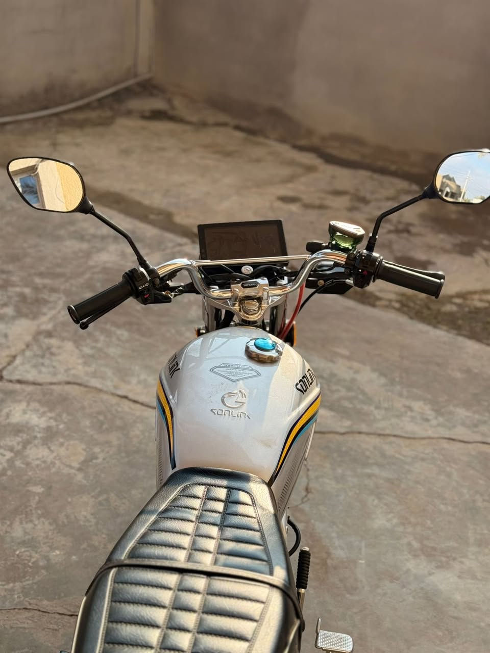 السلام عليكم
سيفان سونلك 2025 زيرو
جديد ع وضع الشركه
كلشي بي شغال وبلادي
تشغيل عن بعد 
السعر 850 وبي مجال للشراي 
بيع فقط بدون مراوس 
مكاني بيجي 
***********
***********
