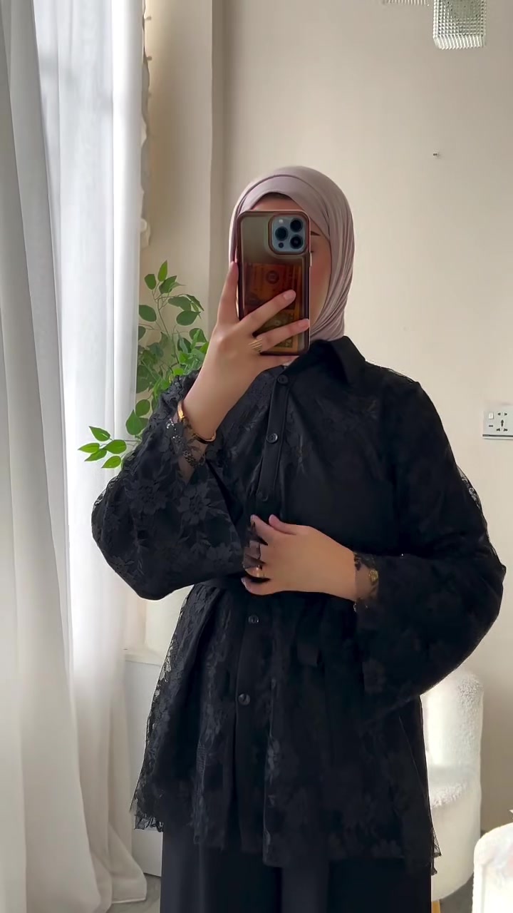 ⁨	⁨	⁨	⁨	⁨	⁨	إطلالة ناعمة وفخمة بنفس الوقت ✨🤍 
طقم بتصميم أنيق وتفاصيل دانتيل راقية يعطي لمسة أنوثة مميزة تناسب المناسبات والخروجات

#السعر 65 
#قياسات 38-40-42-44-46
#كيلوت خصر لاستيك 
متوفر الآن بعدد محدود 🌸⁩⁩⁩⁩⁩⁩


**إذا كنت صاحب هذا الإعلان وتريد حذفه لأي سبب، رجاءا أرسل رسالة إلى الدعم الفني**