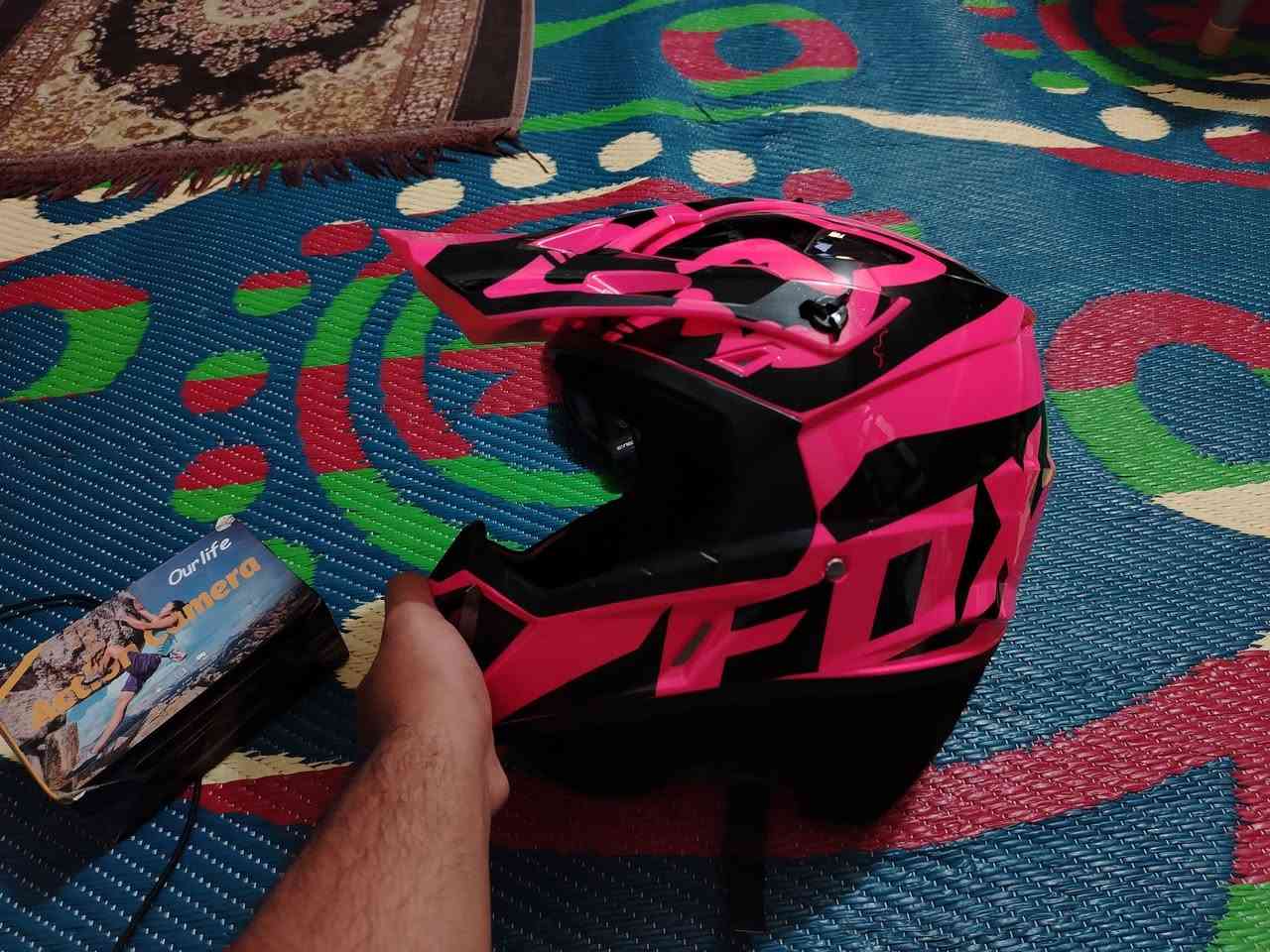 خوذة فج ثابت جديد كامل ملحقات نضاره جفوف لثام نص قياس L لارج
سعر: 30 الف 💸.   متوفر توصيل 💓


**إذا كنت صاحب هذا الإعلان وتريد حذفه لأي سبب، رجاءا أرسل رسالة إلى الدعم الفني**