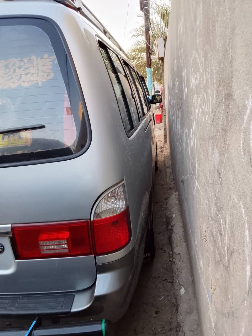 للبيع منغولي مسكر موديل ٢٠٠٤ أصل رقم بصره بسمي مصبوغة جماليه فقط سياره جاهزة من كل النواحي الاستفسار على الرقم *********** وبخدمتكم
