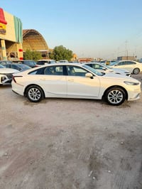 للبيع kia K8  موديل 24 غاز اصل 90 لتر  السياره 6 سلندر  قطعتين تبريد د...