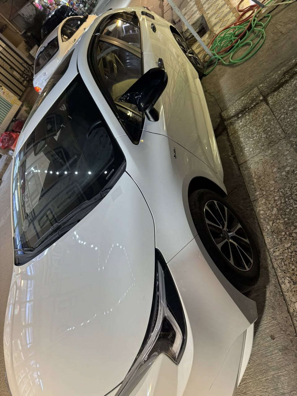 السلام عليكم سياره كورلا للبيع مديل 2025 فول مواصفات السياره خليجي شكل الامريكي هايبرد كفاله عامه ماشيه 10 الاف بسمي رقم بغداد مكان بغداد اليرموك *********** 
***********
