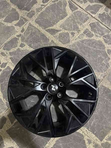 السلام عليكم 

تخم وياله 19 اصليات  
للبيع 

مكاني بغداد شارع فلسطين يتوفر توصيل 
*********** 
***********
