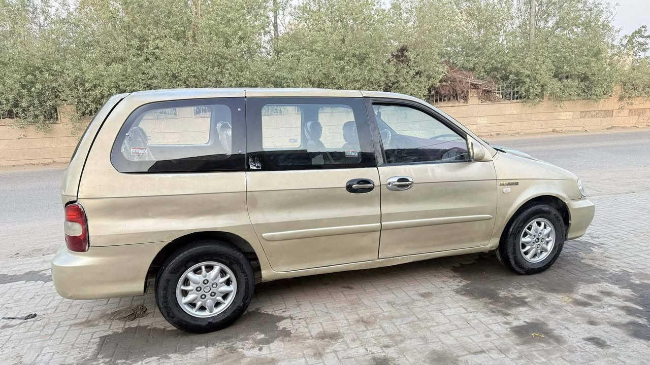 كيا كرنفال كاز اوتوماتيك رقم بغداد خصوصي ٧ راكب سنويه مشروع وطني تحويل اصوليه سياره  مابيه خياس نظيفه مكان ديوانية قضاء شاميه سعر ٣٨ ورقه بيع مستعجل موبايل ***********
