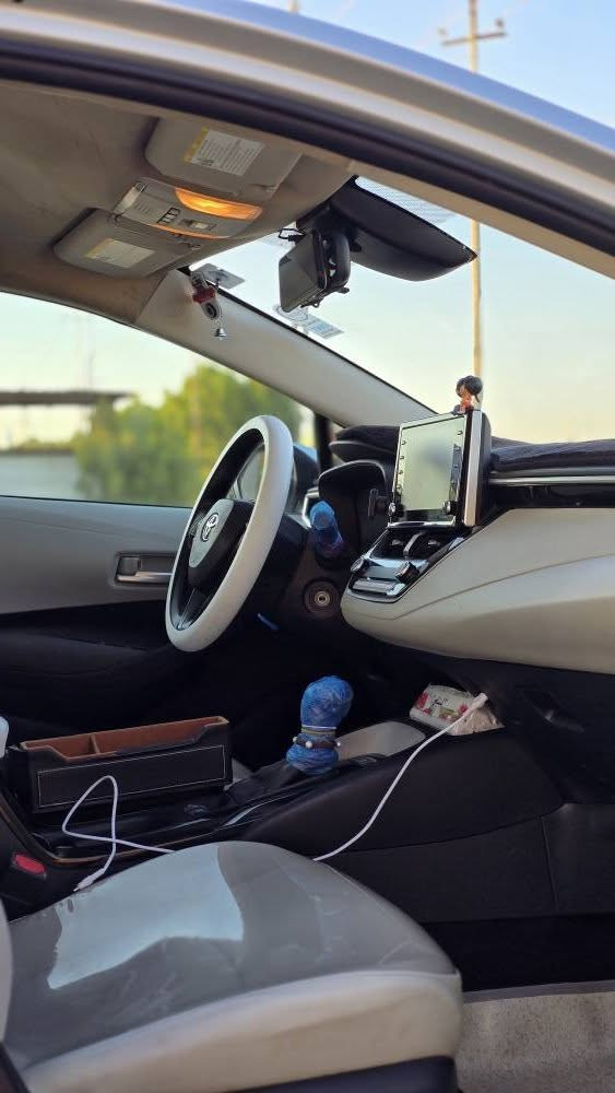 السلام عليكم..#كورلا 
بيع او مراوس مومهم
تويوتا كورولا le
موديل 2021
ياباني اصلي بانزين 
رقم بغداد دولي 
محرك 1800
لايت زينون عالي ناصي بلادي
رادار امامي ‼️
تحديد مسار +سياقه ذاتيه 
مانع تصادم🚳 توقف ذاتي عند الاقتراب 🚶🏻‍♂️
شاشه كبيره تدعم 📲Android Auto/car play
خرائط Gps📌
كامره خلفيه 📷
نظام 🍃eco اقتصادي
3 وضعيات قيادة .Smart‏-Sport-Normal
هاند بريك بصمه ⚡️
اوتو هولد ⭕️
مانع انزلاق ⛔️
فول تحكمات ستيرن 
كروز مثبت سرعه
شاشة ظبط واعطال بل دشبول
منافذ USP/ 12V /Tip C⚡️
حساس اطارات
4 دسك/ Abs
ماشية 60 كم
مغلفة داخل جلد أرضيات 
ونايلون حراري للكشنات
سيارة جديدة جديدة شكد ما تتوقع 
سونار مرفوق ب مشنورً
حادث جاملغ وبنيد وجاملغ ثاني توحيد لون 
باب مرشوش كلير بدون ضربه اوً حادث أبدا 
السياره جاهزه وجديده بدون نقص بدون اي مصاريف
مكاني كربلاء
كلشي شرحت مع سونار مرفوق ب منشور
رقمي / *********** كربلاء, العراق
