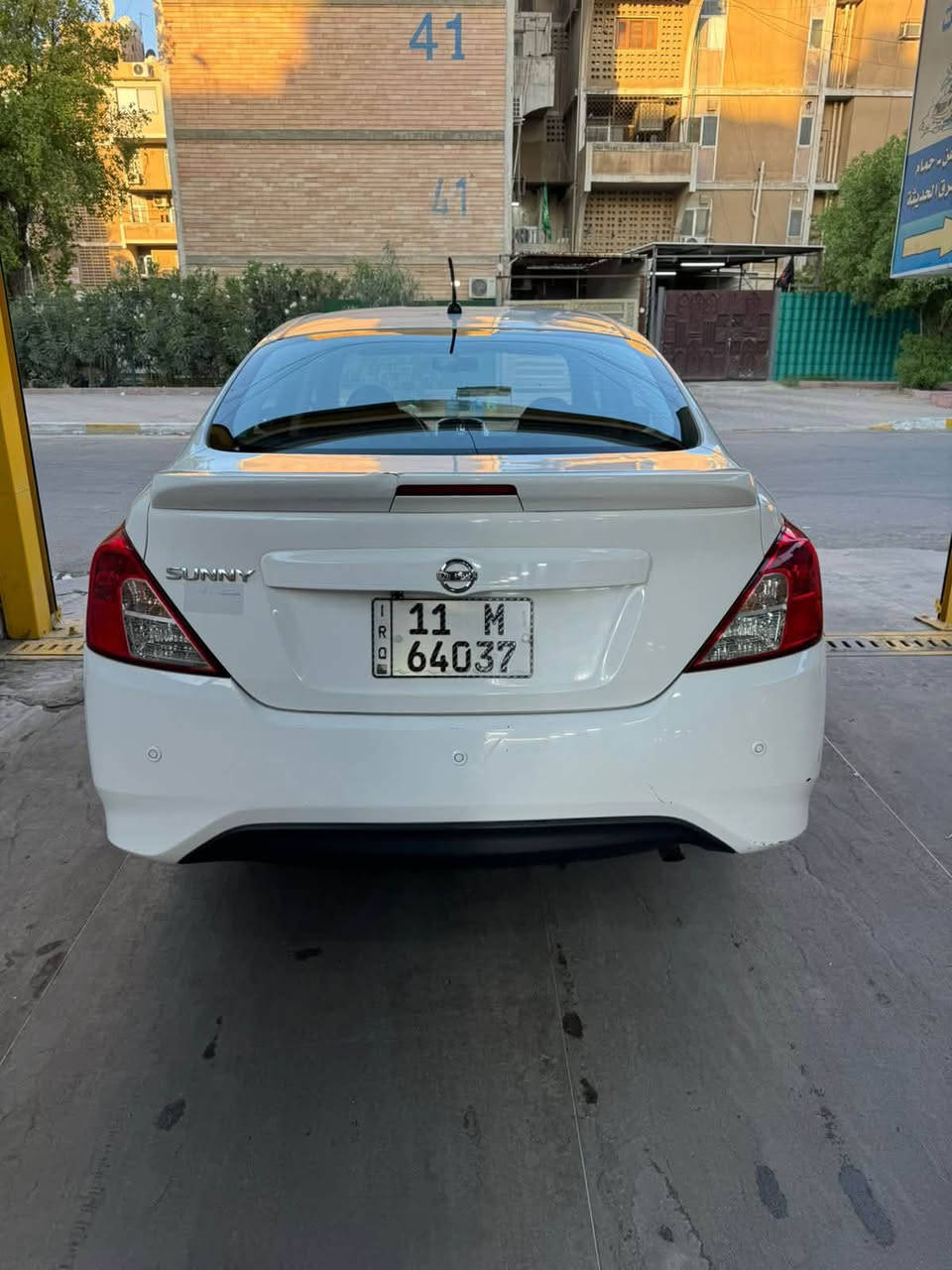 نيسان سني 2023 رقم بغداد 
السعر 108 مكفوله كفاله عامه 
ماشيه 65 مكانه بغداد 
بيع مستعجل جوه السوك 
***********
