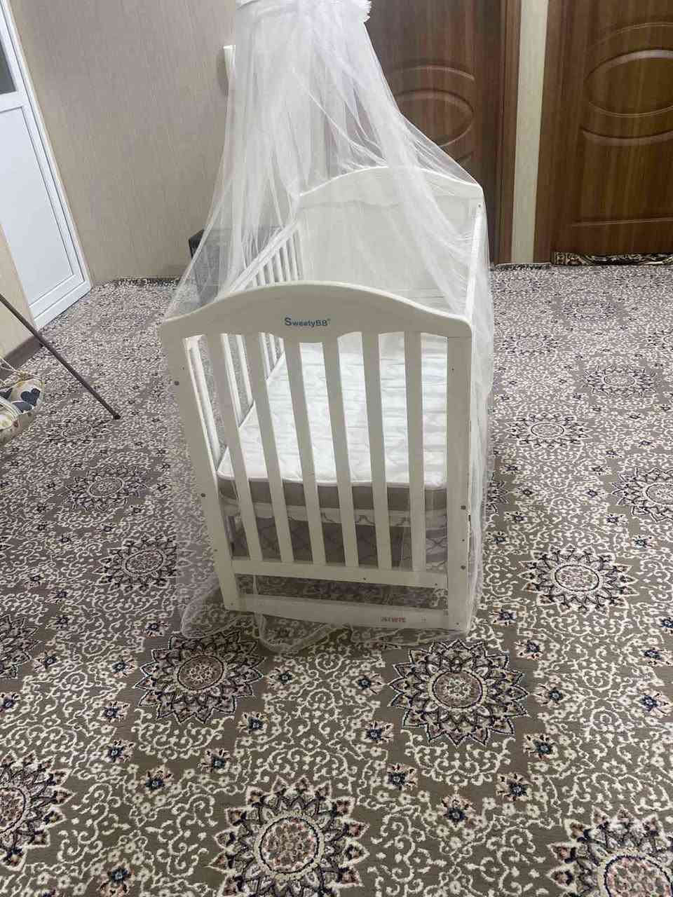 ئەم جۆلانێیە بۆ فرۆشتن 125 cm درێژە و cm70 پانە ، دۆشەکی خۆی لەگەڵە ، کەژاوەی لەگەڵە ، ئەوروپیە مارکەی sweet bb ، بۆپاڵ سیسەم ئەبێ و تا 6 ساڵ بۆی ئەبێ  
زۆر زۆرتازەیە دو دانەیە دانەیەکیان هەر بەکارنەهاتوە
خاوەنەکەی دانەی 250 هەزاری پێداوە 
ئێستا دانەی سعری کۆتای 80 هەزارە 
لە قەڵادزێیە و گەیاندنیش هەیە بۆ هەمو شوێنێک 
هەرکەس ویستی مەسج بکا ژمارەی خاوەنەکەی ئەیەمێ السليمانية, العراق


**إذا كنت صاحب هذا الإعلان وتريد حذفه لأي سبب، رجاءا أرسل رسالة إلى الدعم الفني**