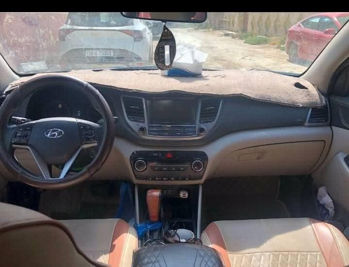 توسان 2018 للبيع ،ماشي 130 الف وارد أمريكي بي صبغ و بارد موجود سونار حديث في صور ، اريدها 160 ورقة و بي مجال قليل حگ الجية ، ما متواجد في الماسنجر ، فقط اتصال على رقمي أو واتساب *********** ثاني يوم يداور النجف, العراق
