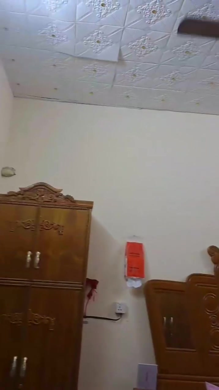 🏡 بيت للبيع 🏡

بيت تجاوز  بمساحة 300 متر، يقع في بغداد – الغزالية / شارع المشجر.

يتكون من:
✅ غرفتين
✅ صالة
✅ مطبخ
✅ صحيات
✅ حديقة

💰 السعر: 30 مليون دينار عراقي وبيه مجال 

للاستفسار والتواصل:
📞 ***********
📞 ***********
