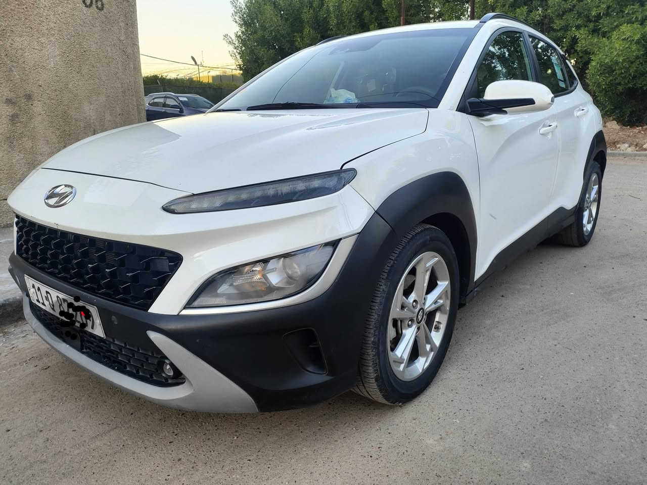 اللهم صل على سيدنا محمد وال محمد 
للبيع وبسعر مناسب 
كونا 2022
رقم بغداد الجديد باسمي 
لون ابيض

حادث امريكا فقط بنيد وجاملغ
وهنا قبغ جنطه يعني 3 قطع 

فول عدا الفتحه 
المواصفات.
بصمه تشغيل وابواب 
تشغيل عن بعد
داخل ابيض
3 انظمة قيادة 
توقف ذاتي 
شاشه كبيره 
كامره دواره
رادارات
حساس خلفي
وباقي المواصفات  المعروفه
ماشية 32 الف  ميل قابل للزيادة

محرك 2000 دوش 
كير أوتو  وعادي
 تبريد كير محرك كله نظيف جدا
السعر 136 ورقه بيها مجال بسيط 
 
التفاصيل كاملة بالمنشور مع السونر
مكان السياره بغداد حي الاعلام‏‪

***********
***********
