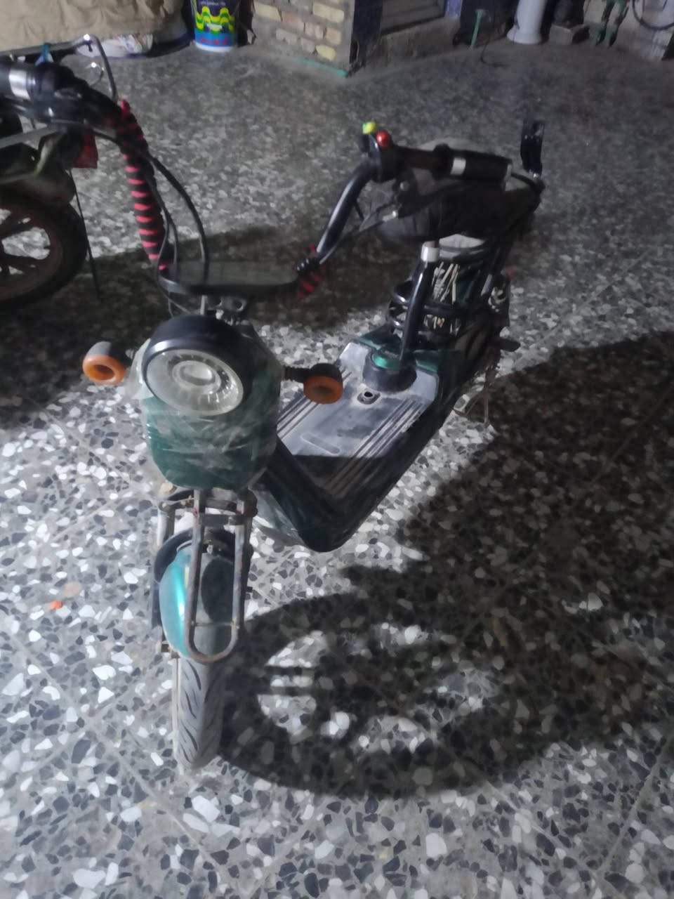 دراجه للبيع شحن يطاريات جدد العبيدي راسه
***********
