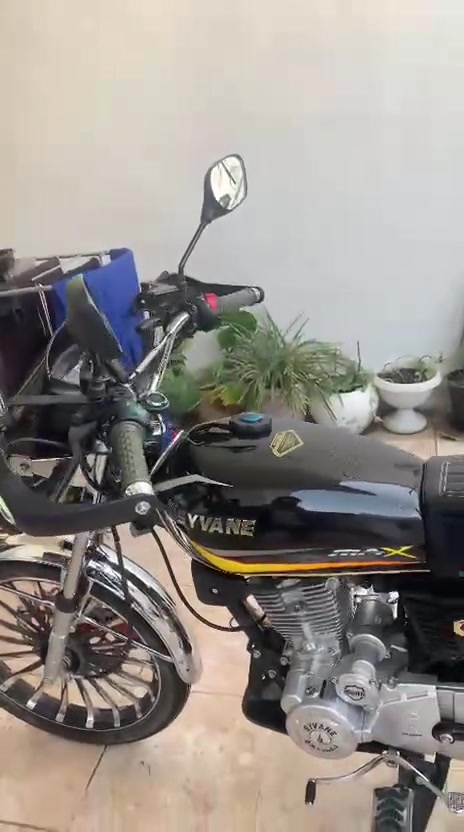سايفيني  محرك ٢٠٠ موديل ٢٠٢٥ اوراقها موجودة
٥٥٠ $ بيها مجال


**إذا كنت صاحب هذا الإعلان وتريد حذفه لأي سبب، رجاءا أرسل رسالة إلى الدعم الفني**