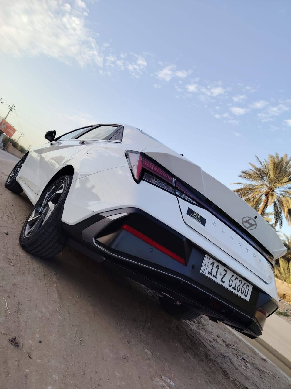 سلام عليكم
النترا 2025 خليجي كوري.   جديده كفاله عامه 
مكينه 2000. 
ماشيه 24 k
المواصفات
فول
فتحه 
بصمه +بصمه ابواب + يدات ترحيب. + جنطه ذكيه
 شاحن لاسلكي.
كشنات مخمل اوف وايت
شاشه ديجيتال 
تشغيل عن بعد
بصمتين
وبعد بيه مواصفات
رقم بغداد الدولي
مكانها كربلاء 
*********** 
***********.    السعر 198 وبيه مجال
