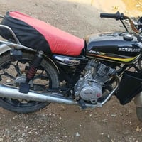 سيفان موديل 24  نضيفه نكره سلف السعر 400 وبيها مجال  الرقم 07707953531...