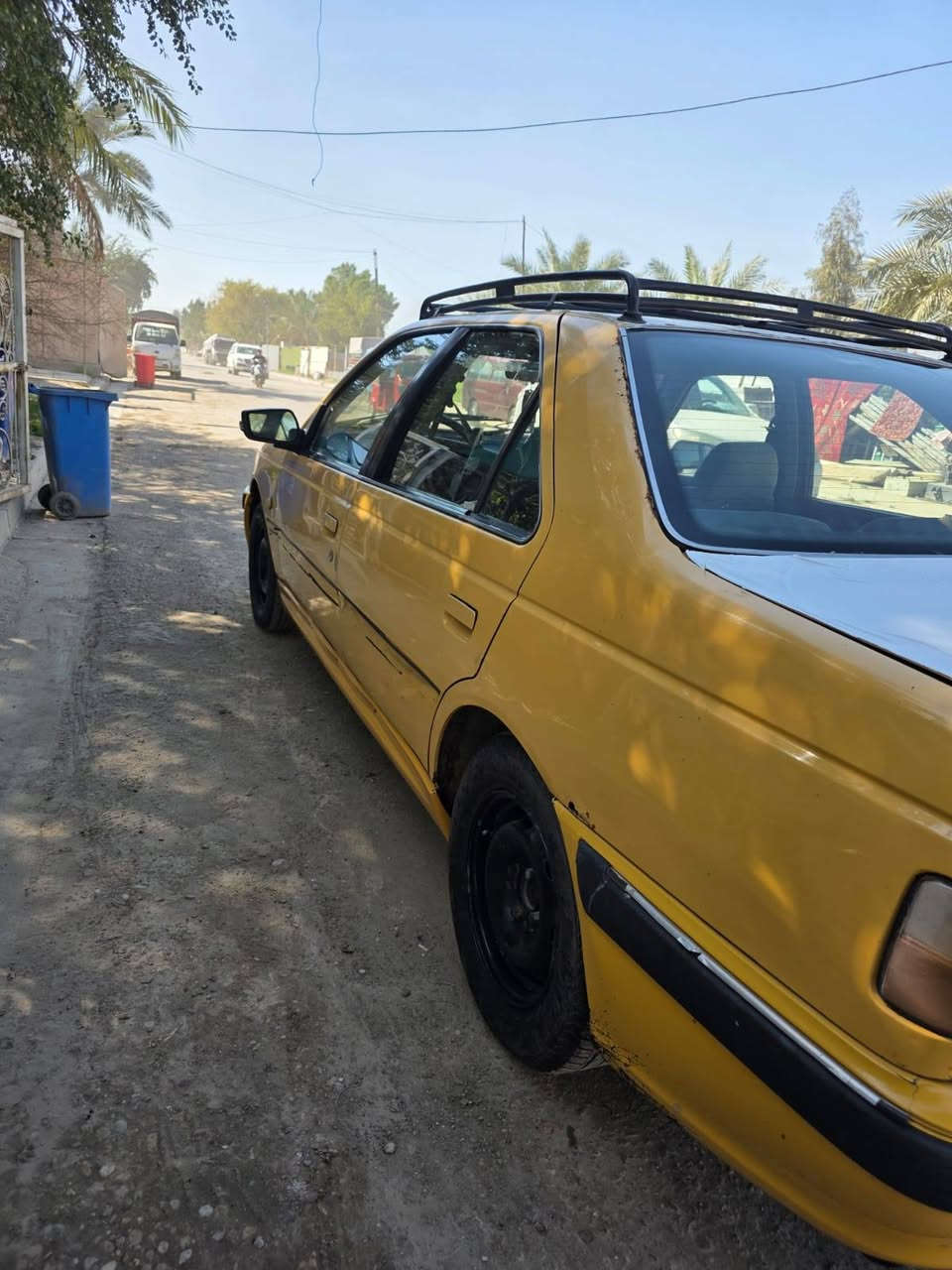 بيجو بارص ٢٠١٢ 
انضربت بالجاملغ مال سايق قبل كم يوم 
رقم جديد مصفرة من الهيئة بدون غرامات
رايدها ب ٢٨ وبيها مجال 
***********
غير متوفر على الفيس
