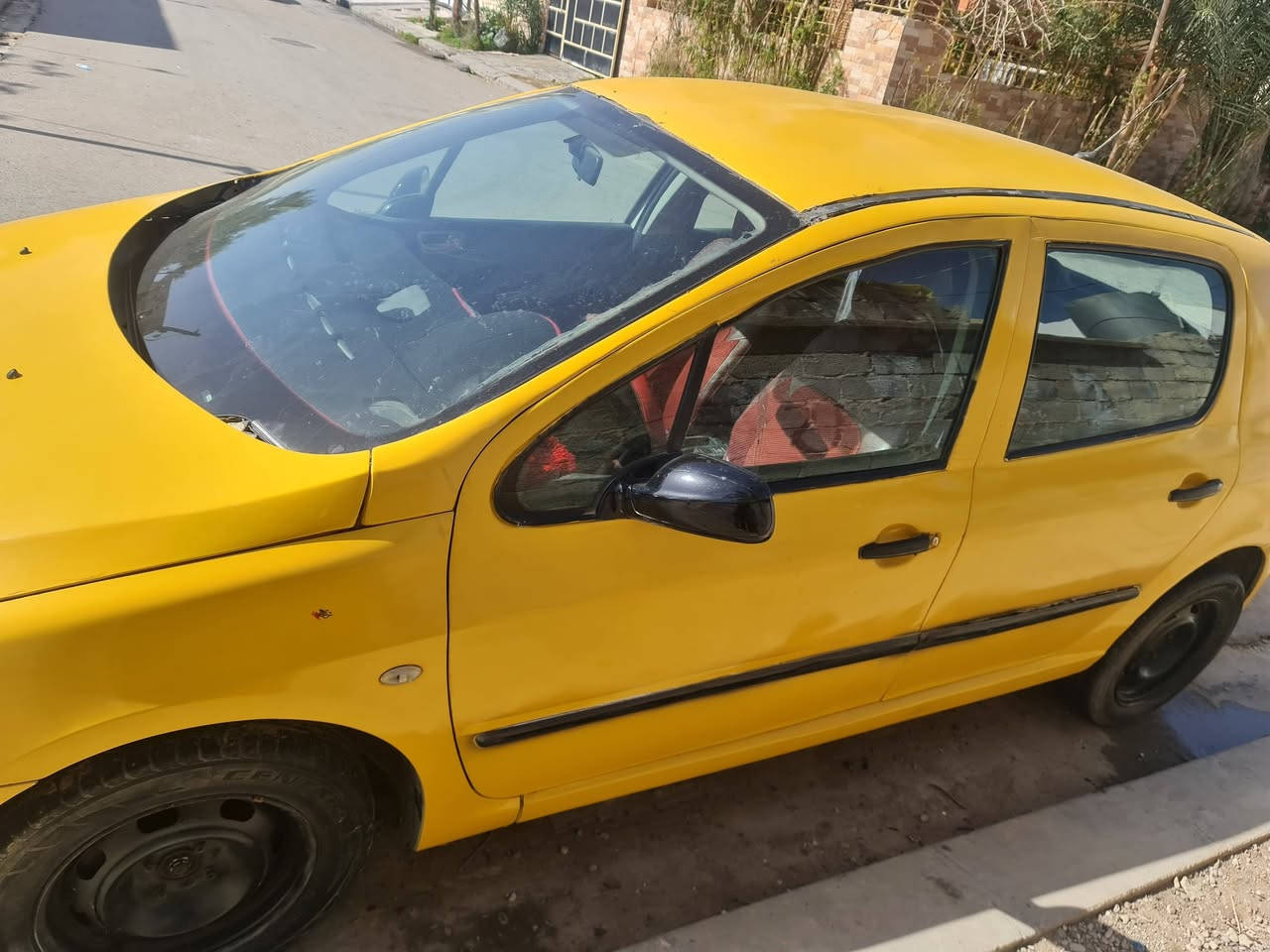 السلام عليكم بيجو 307 للبيع  موديل 2006 رقم بغداد 
 محور بيه كير و محرك كورلا مكان ديالى سعر 33
رقم ***********
