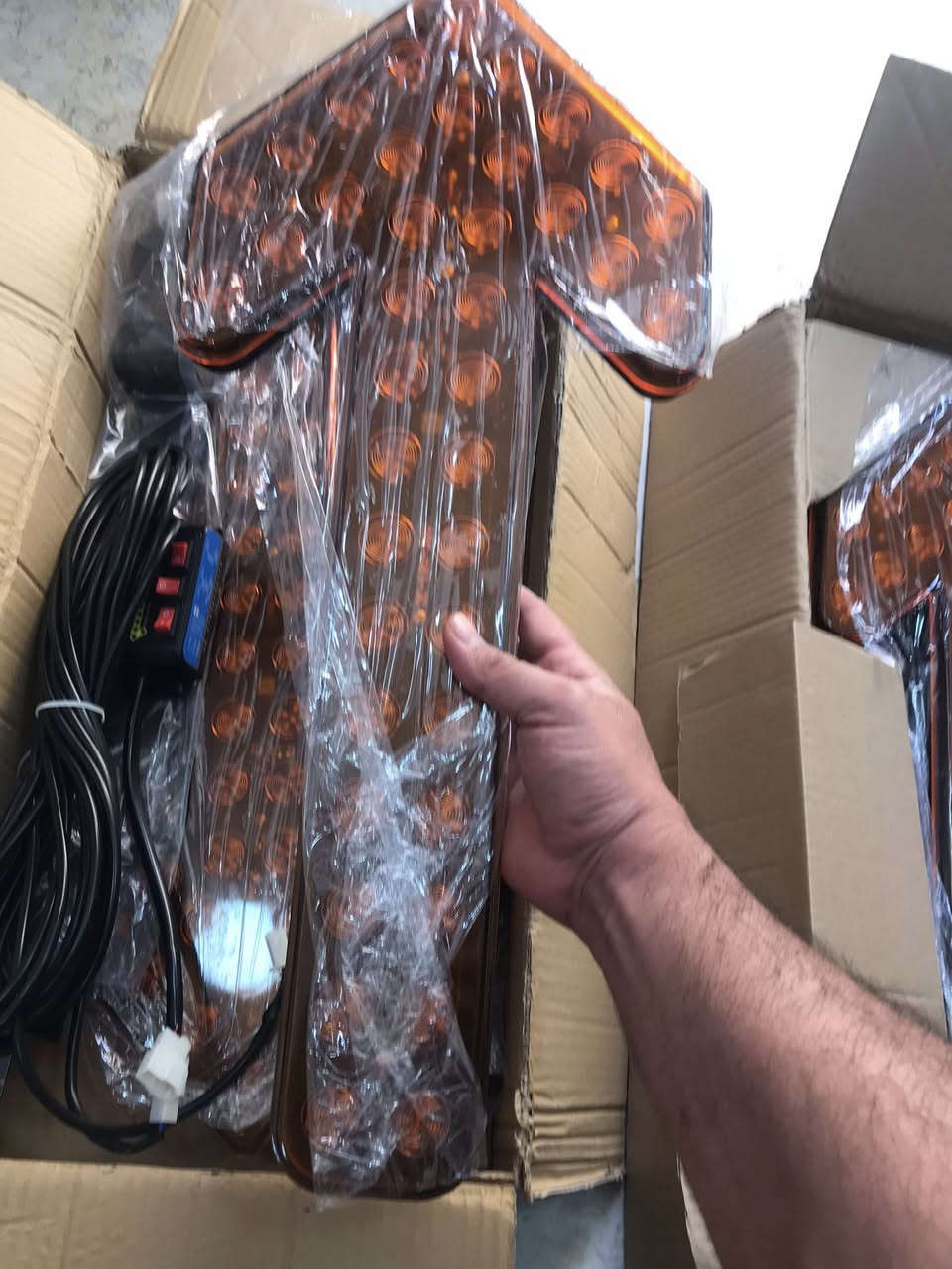 اشاير 4 قطع حجمهن كلش جبير الي يفيدنه يخلي سعر وياخذهن


**إذا كنت صاحب هذا الإعلان وتريد حذفه لأي سبب، رجاءا أرسل رسالة إلى الدعم الفني**