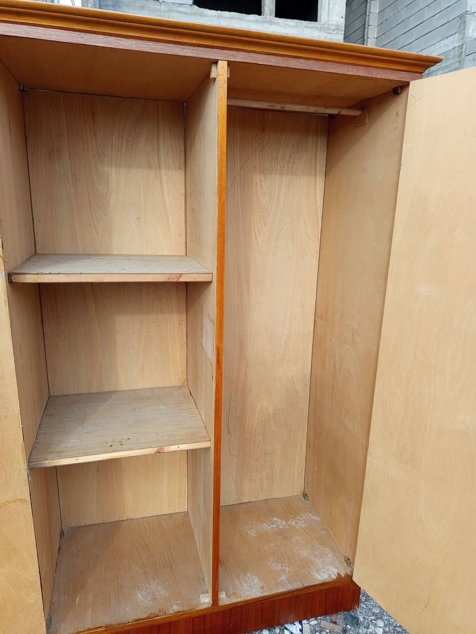 ميز تواليت مع زاويه انظاف سعرهم اثنينهم ٤٥ الف
قنصور بابين شرط شرط النظافه شغل ثقيل حيل سعرها ١٢٥ الف
رفاعي يم طرشي الشفاء ***********
