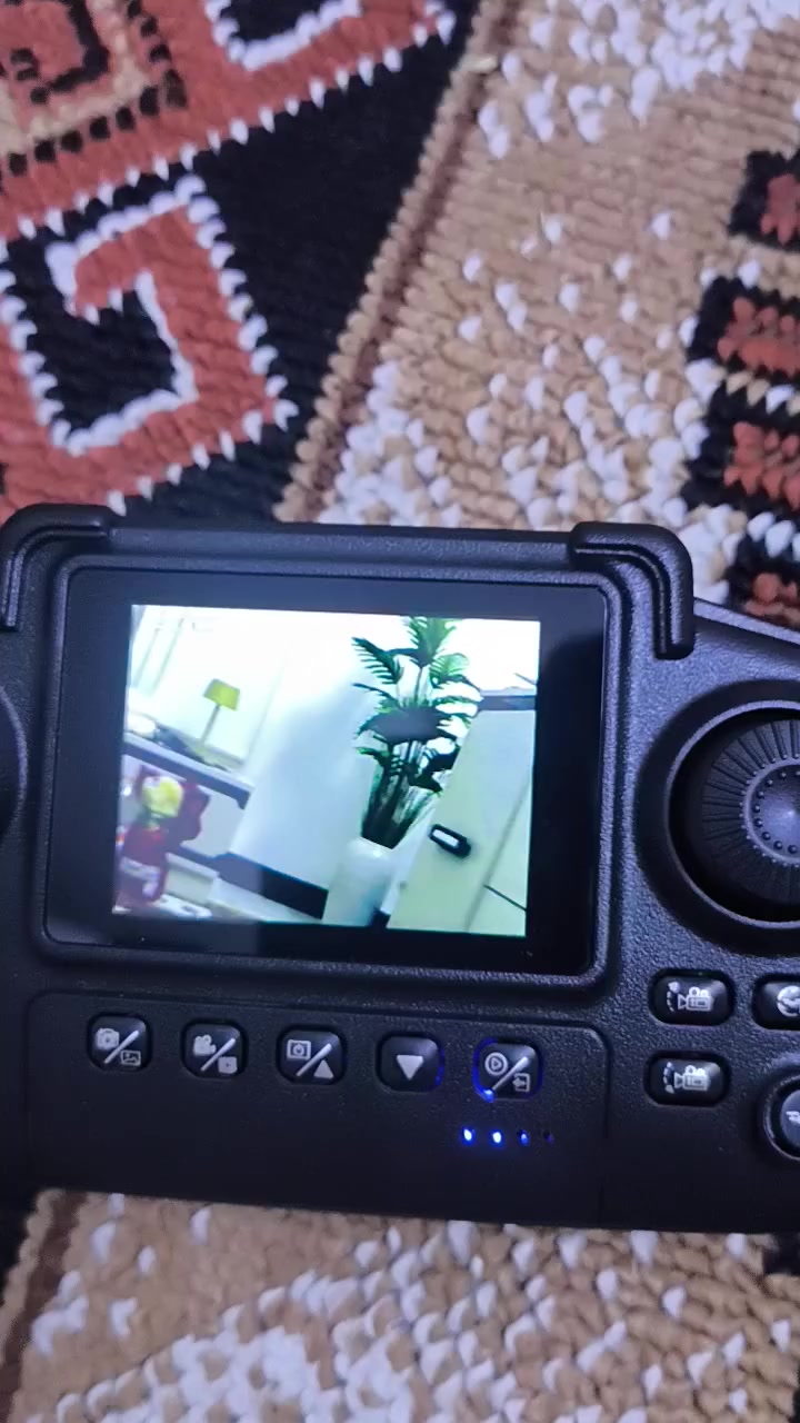 درون مع ثلاث بطاريات ب 40


**إذا كنت صاحب هذا الإعلان وتريد حذفه لأي سبب، رجاءا أرسل رسالة إلى الدعم الفني**