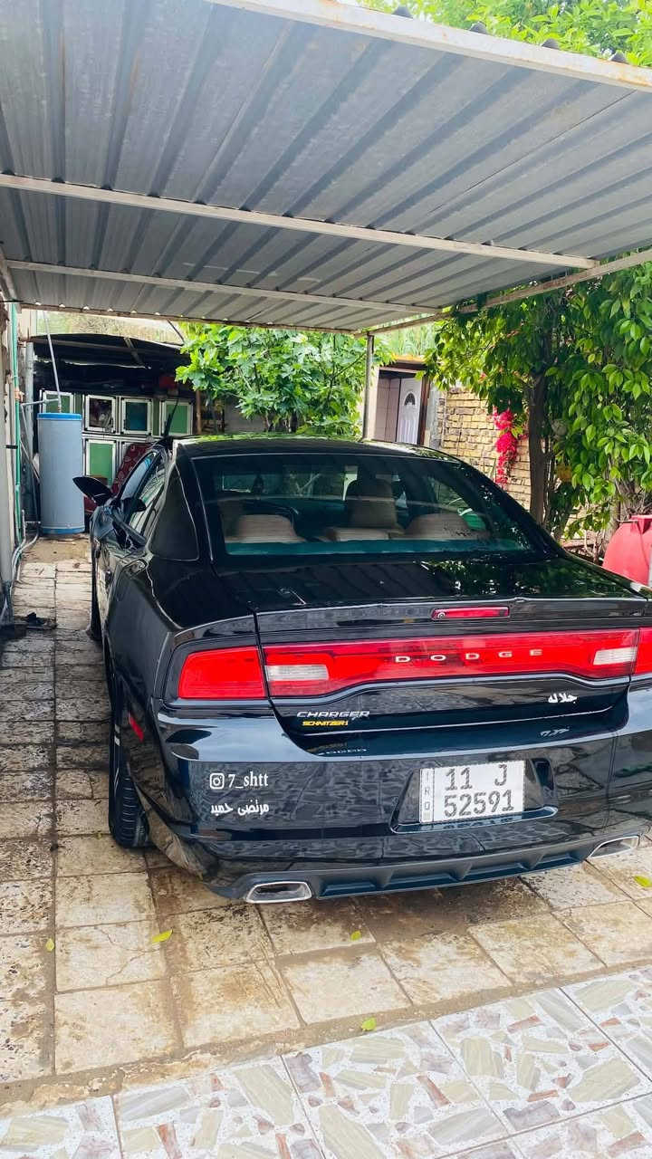 جارجر موديل 14 خليجي 3600 v6
رقم بغداد انكليزي تريد تحويل تريد وكاله السياره بيهه جاملغات الخلفيه حادثهه فقط وبيهه شخط بل الباب خلف الصدر 
غرفه جلد كشن السائق كهرباء شاشه كبيره كير عصا السعر 145 بيهه مجال حك الجيه مكان بابل سيطره ام الهوه ***********
